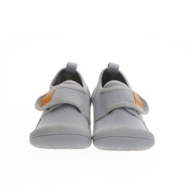 Deportivas respetuosas Skin gris de ATTIPAS