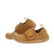 Deportivas respetuosas Skin mostaza de ATTIPAS Deportivas respetuosas Skin mostaza de ATTIPAS