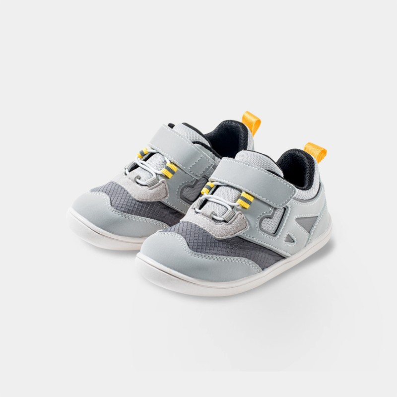 Zapatillas Respetuosas Bebé Deportivas Rocket gris de Littlebluelamb