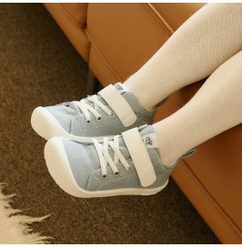 Deportivas respetuosas Denim Skin celeste de ATTIPAS