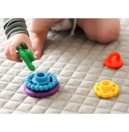 Stacker Teether Rainbow | Mordedor apilable bebé silicona