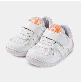 Zapatillas Respetuosas Bebé Deportivas KELLY blancos de LittleBlueLamb