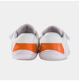 Zapatillas Respetuosas Bebé Deportivas KELLY blancos de LittleBlueLamb