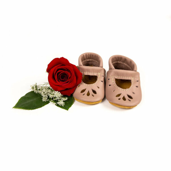 Mocs Dusty Rose RAINEY JANES de Starry Knight Design