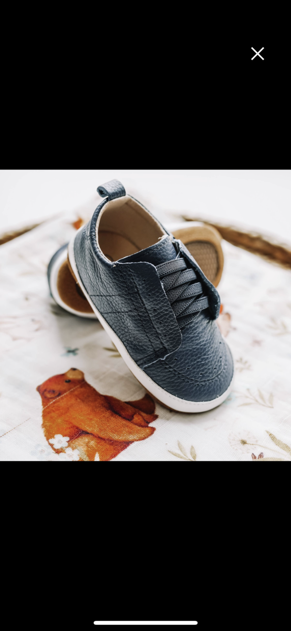 Zapato azul marino  de Little Love Bug - Imagen 2