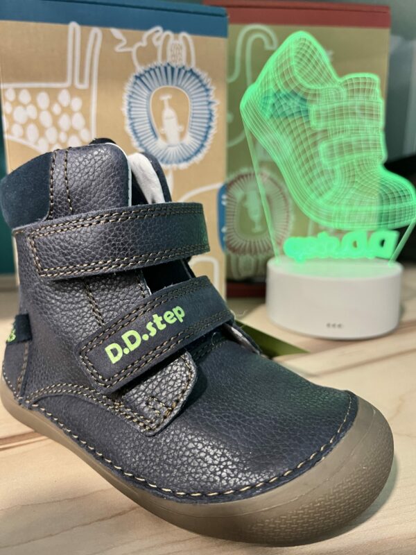 Botas azul marino de DDSTEP - Imagen 2