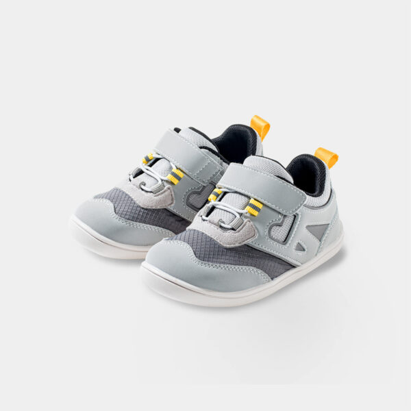 Deportivas Rocket gris de Littlebluelamb