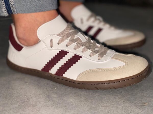 Deportivas VINO Samba Respetuosas Adultos Blanca y Burdeos Coqueflex - Imagen 2