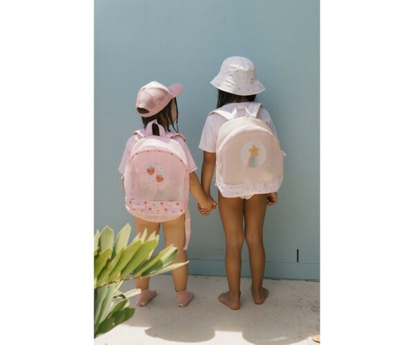 Mochila infantil antiarena Strawberries de Tutete - Imagen 5