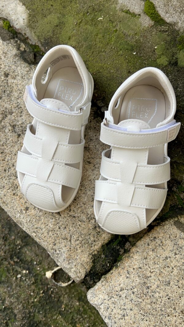 Sandalias cangrejeras respetuosas blancas de microfibra de Piruflex - Imagen 3