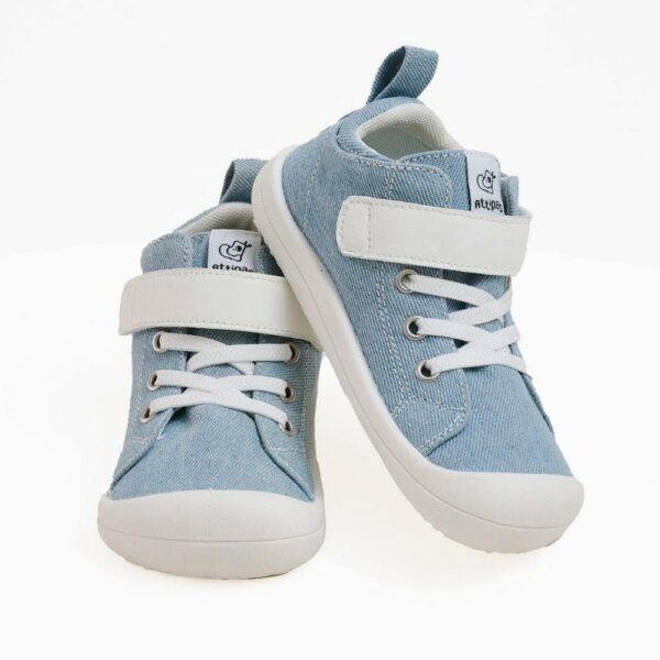 Deportivas respetuosas Denim Skin celeste de ATTIPAS - Imagen 3