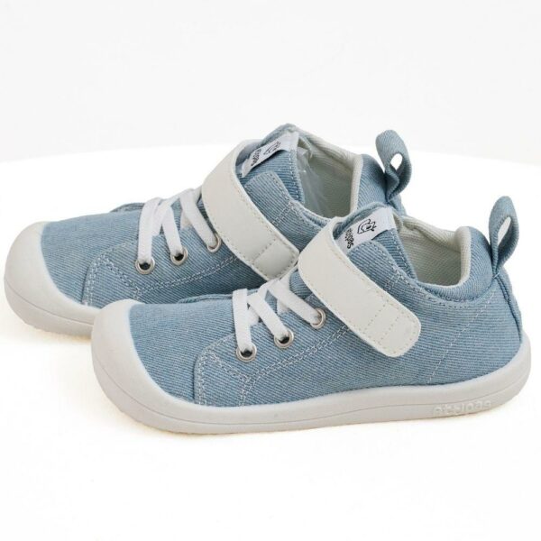 Deportivas respetuosas Denim Skin celeste de ATTIPAS