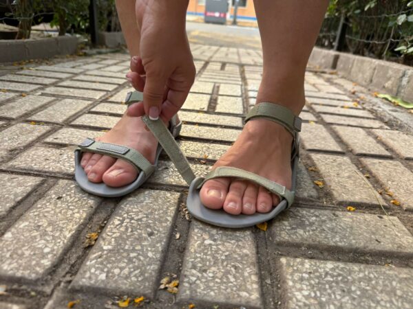 Sandalias respetuosas kaki de ZapaLapa - Imagen 5